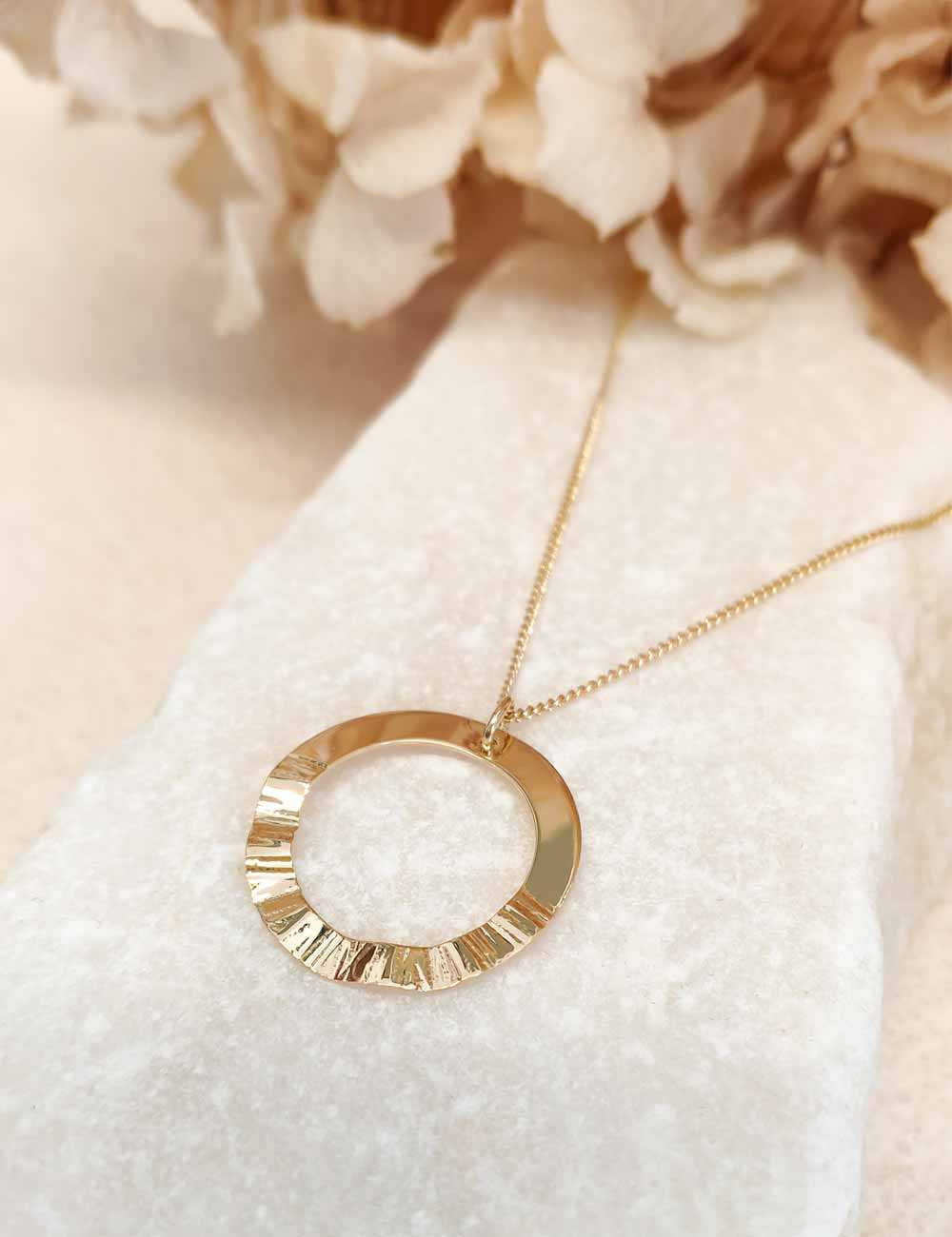 Collier Baza