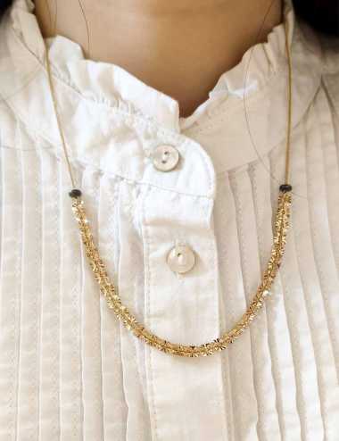 Collier doré à l’or fin – Chaîne facettée lumineuse et perles d’hématite – Bijou réglable et raffiné